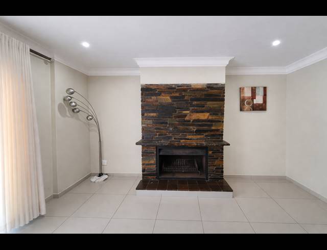 4 BEDROOM FREESTANDING FOR SALE IN UVONGO